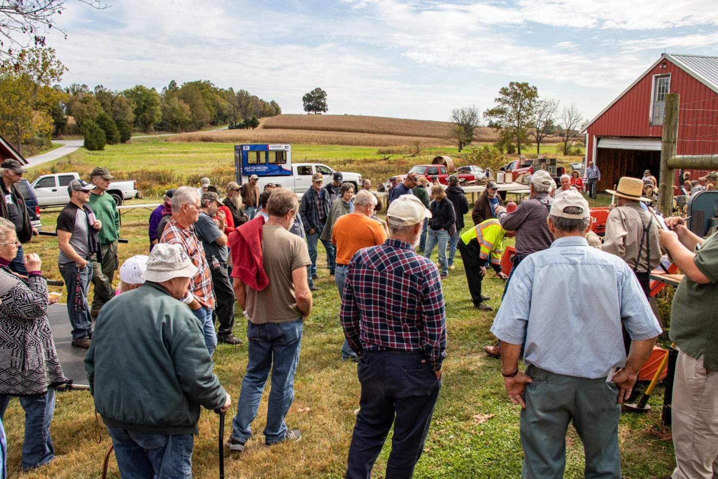 Why You Should Auction Your House or Property Benefits of Auctions